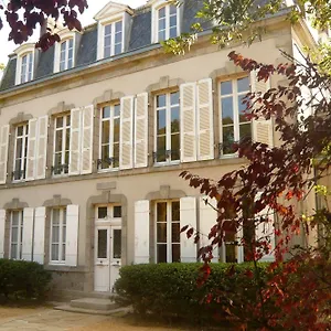 Maison De La Garenne & Frühstückspension Vannes
